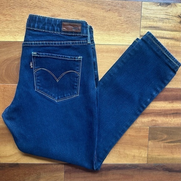 Levi’s Bold Curve Skinny Jeans - Picture 2 of 14